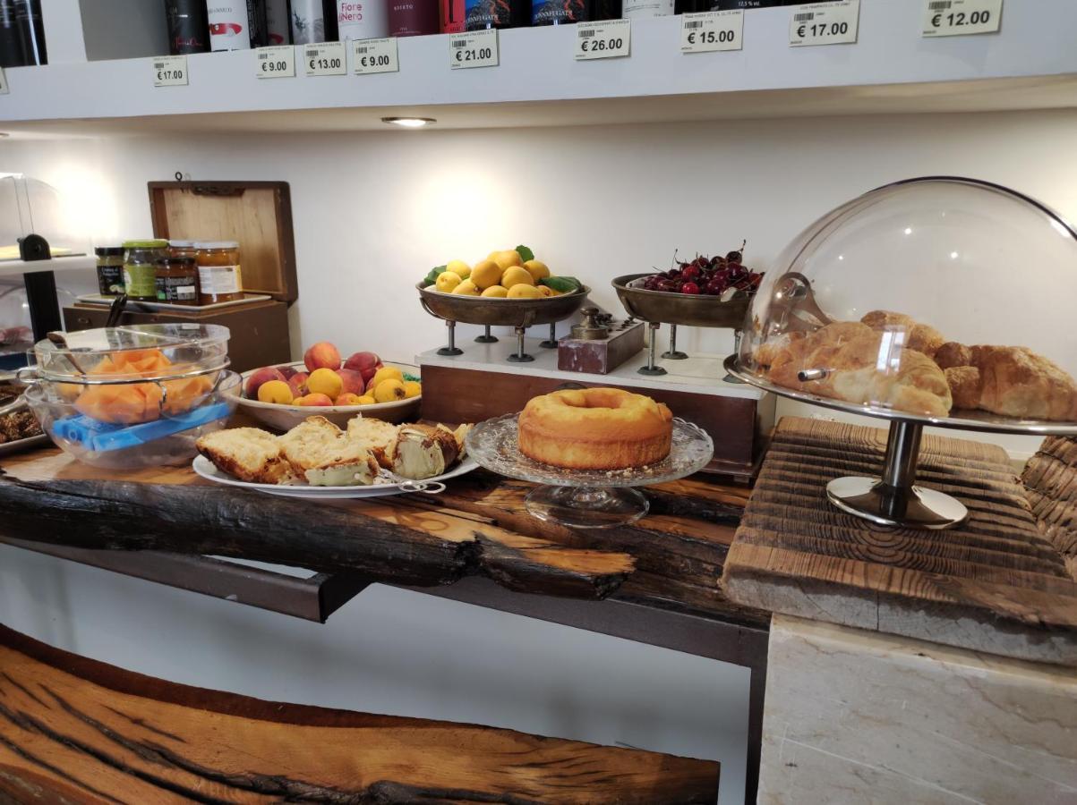 Boutique Rooms And Breakfast Granveliero Trapani Exterior foto