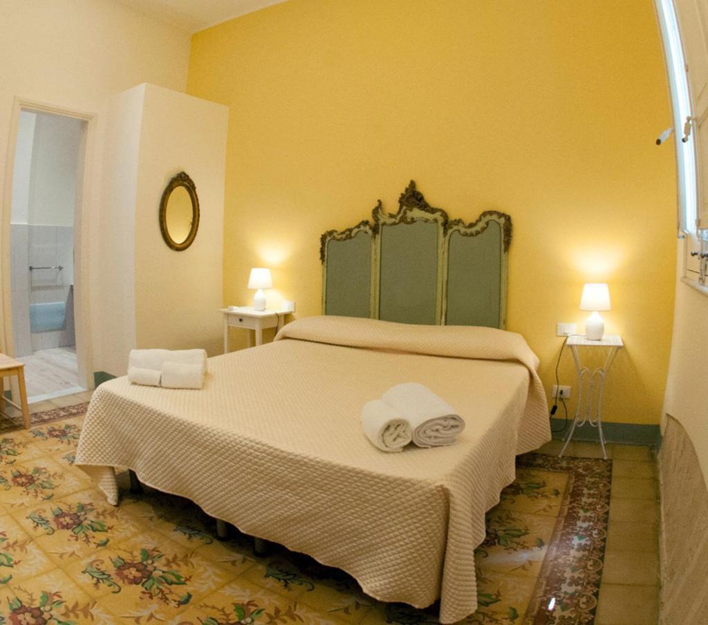 Boutique Rooms And Breakfast Granveliero Trapani Exterior foto