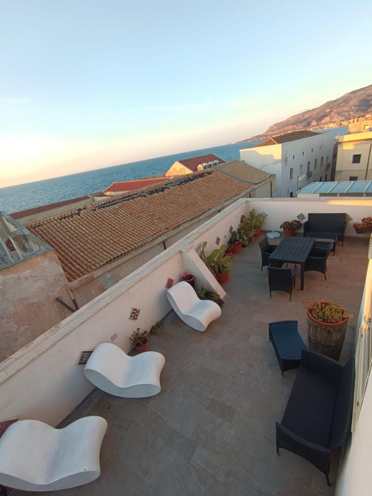 Boutique Rooms And Breakfast Granveliero Trapani Exterior foto
