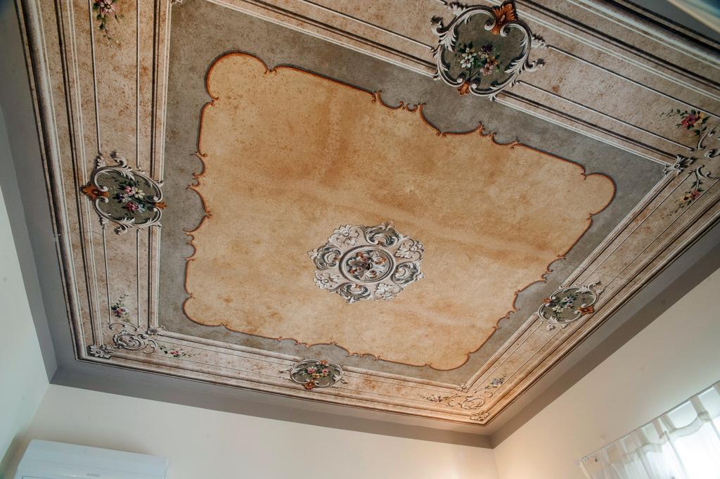 Boutique Rooms And Breakfast Granveliero Trapani Exterior foto